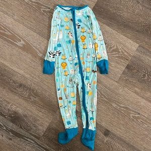 2T little sleepies pjs